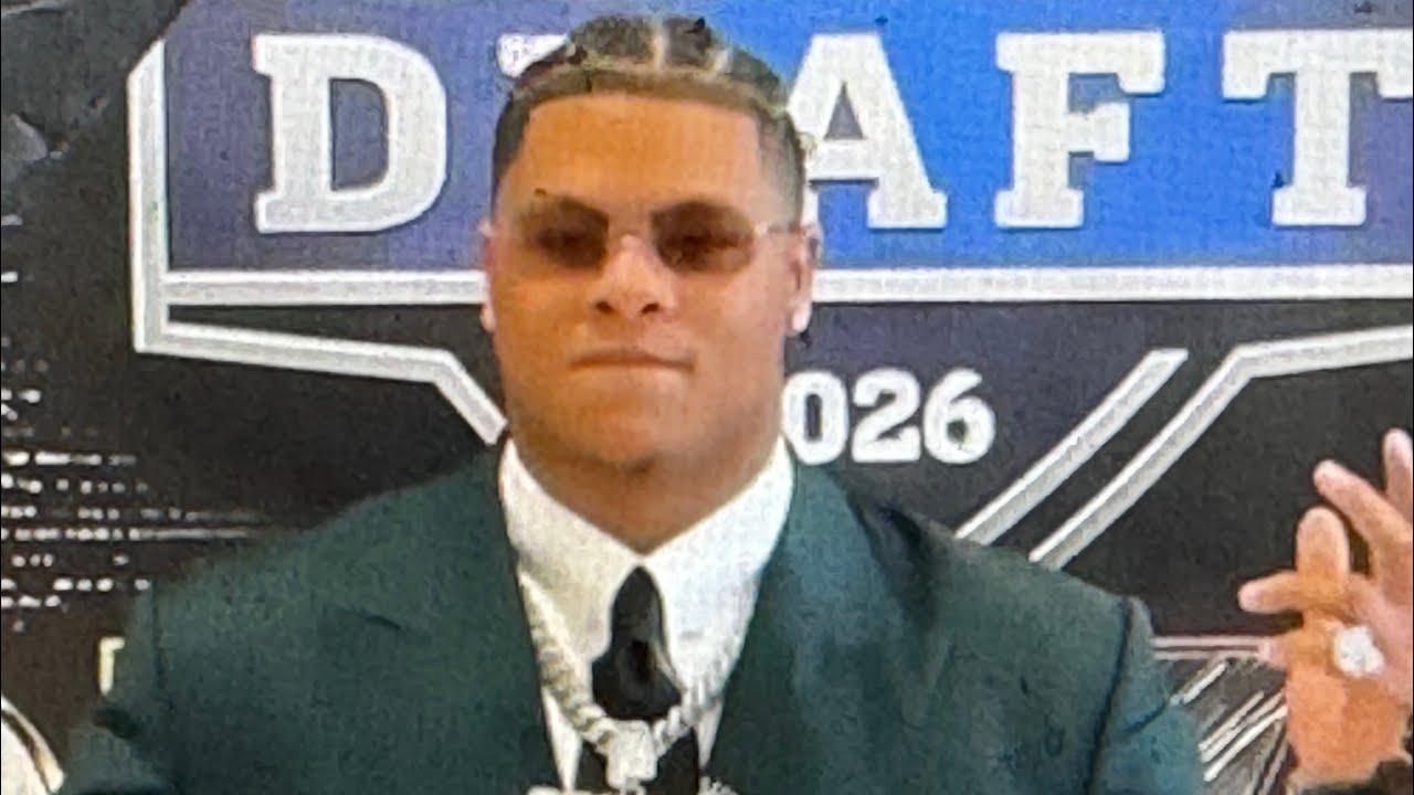 NFL Draft Red Carpet 2026: Clemson DT Peter Woods Best Dressed On NFL Draft Red Carpet Pittsburgh NFL Draft Red Carpet 2026: Clemson DT Peter Woods Best Dressed On NFL Draft Red Carpet Pittsburgh
