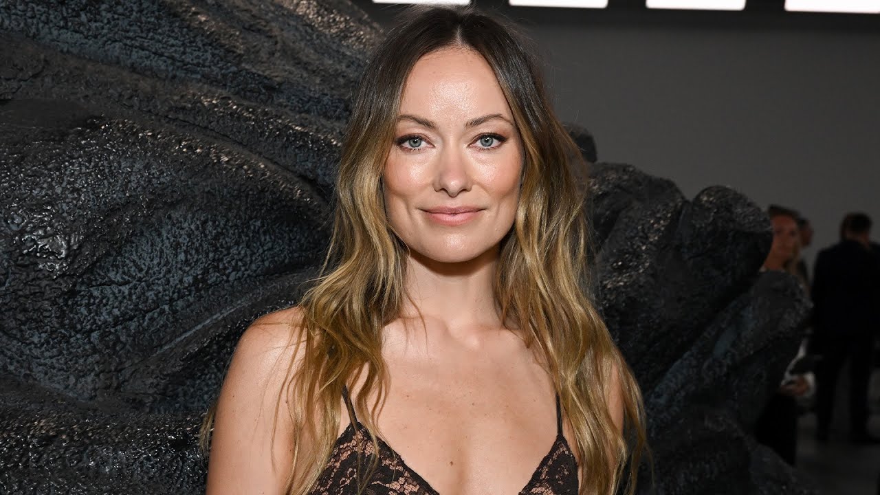 Olivia Wilde Reacts to Criticism of Her “Startling” Red Carpet Appearance Olivia Wilde Reacts to Criticism of Her “Startling” Red Carpet Appearance