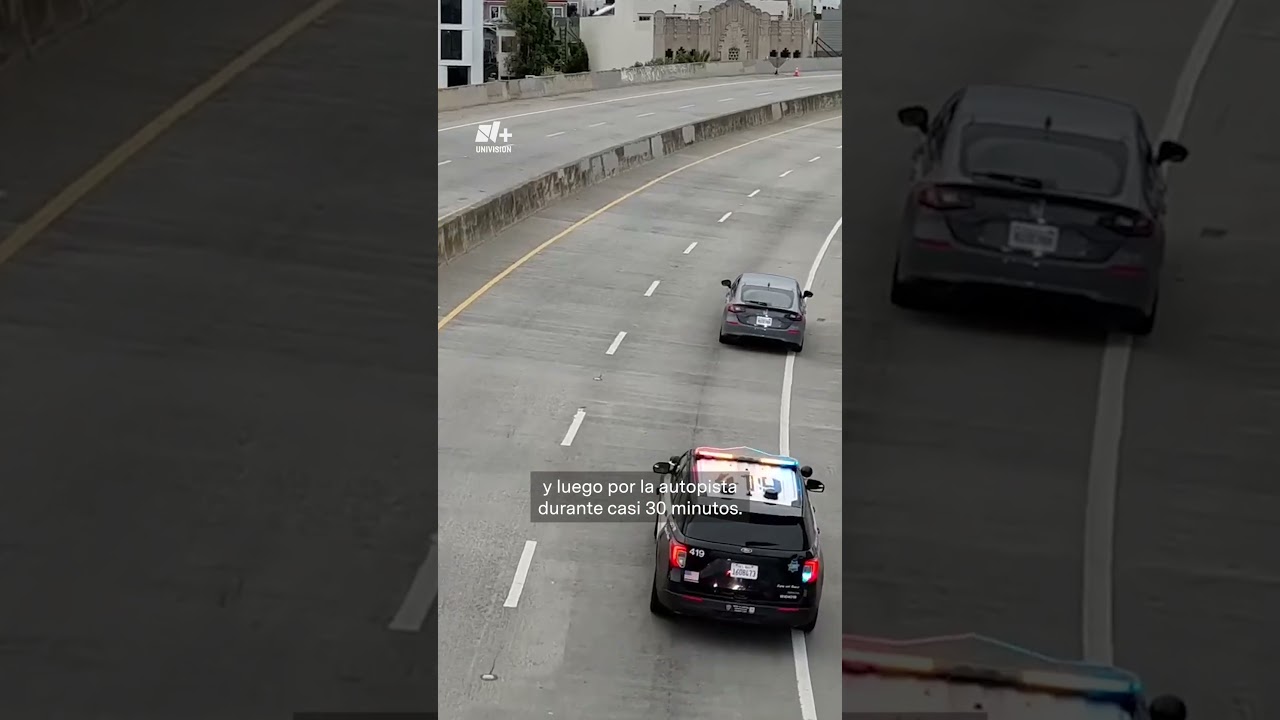 Sospechoso huye en auto robado y queda colgando en puente Sospechoso huye en auto robado y queda colgando en puente