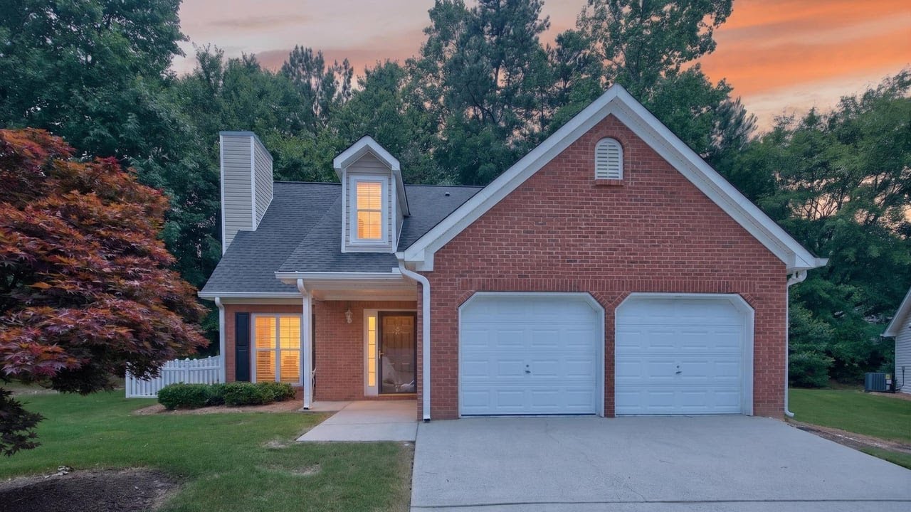 315 Cloverwood Dr, Fayetteville, GA