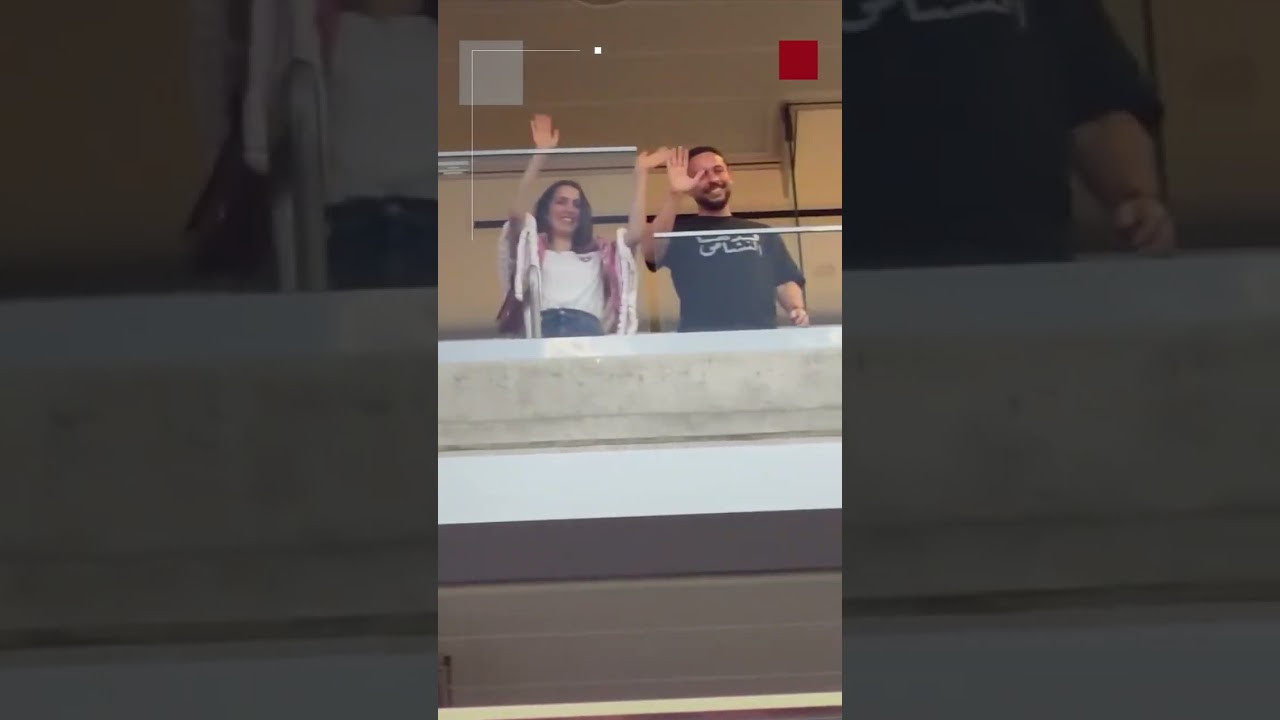 ولي العهد والأميرة رجوة يحييان الجماهير الأردنية في ملعب سان فرانسيسكو ولي العهد والأميرة رجوة يحييان الجماهير الأردنية في ملعب سان فرانسيسكو