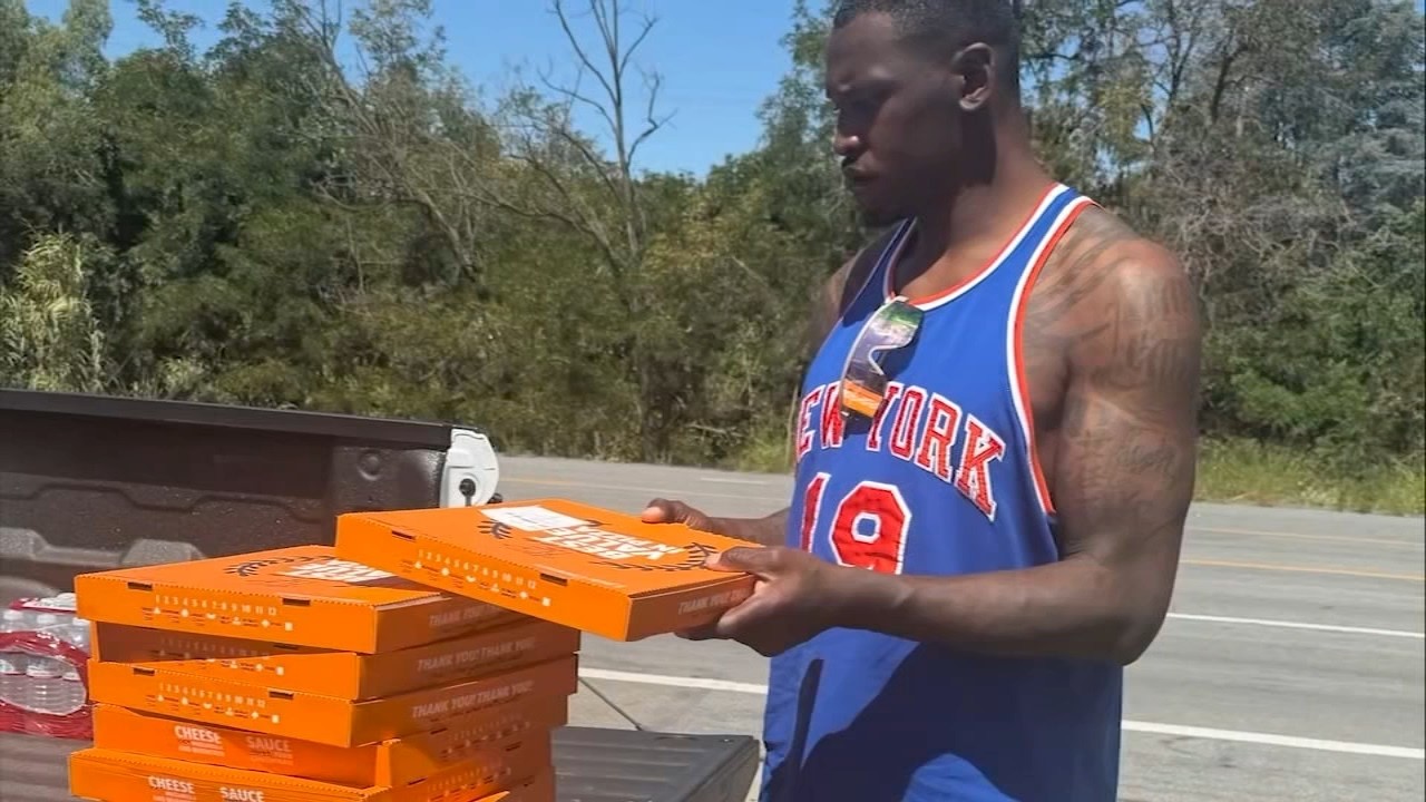 Former 49er Aldon Smith’s final act before death was delivering pizza to the homeless Former 49er Aldon Smith’s final act before death was delivering pizza to the homeless