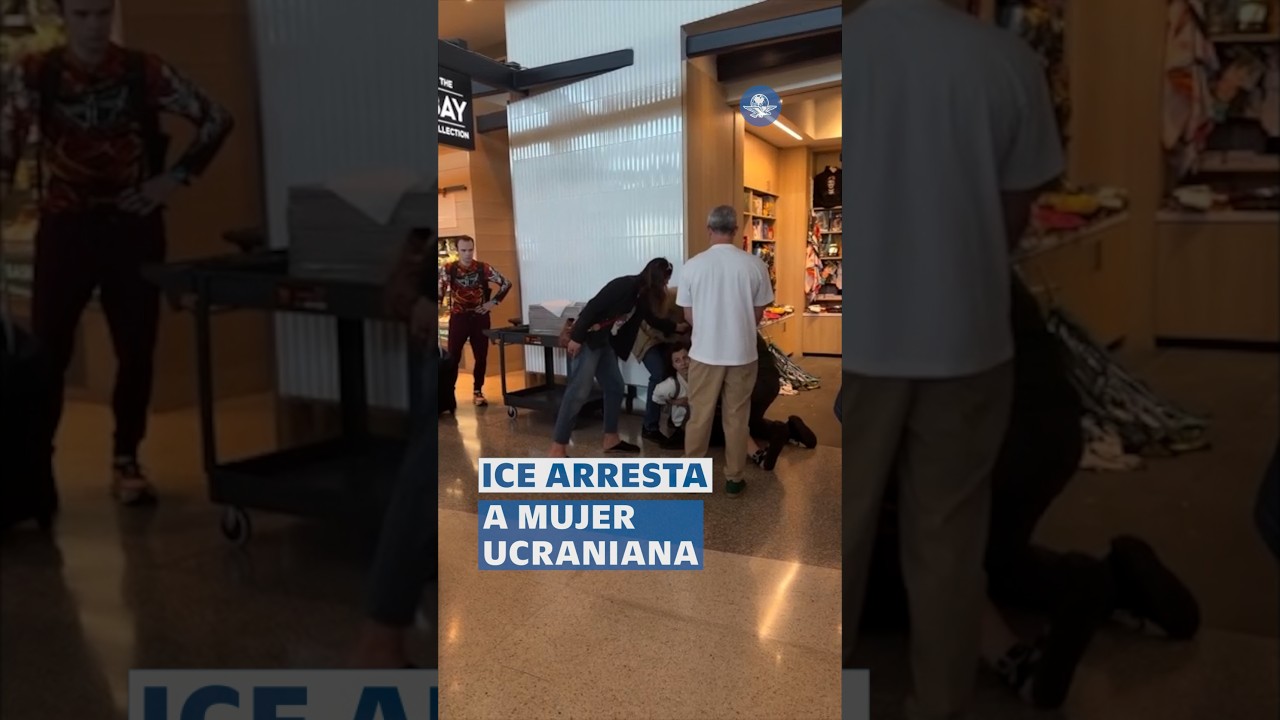 Mujer suplica ayuda durante detención del ICE aeropuerto de San Francisco #shorts